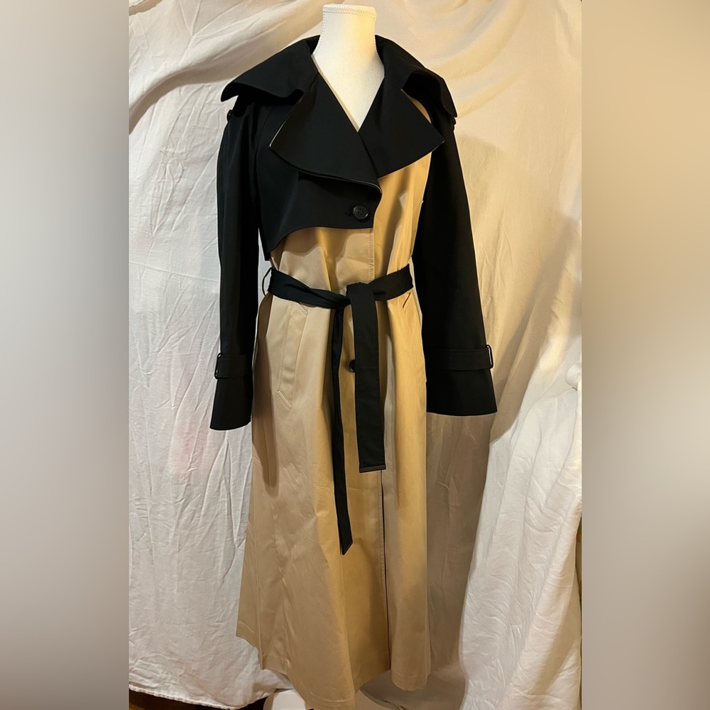 MACKAGE Classy Feminine Beautiful Unique 2 Colors Trench Coat Pleated at Back